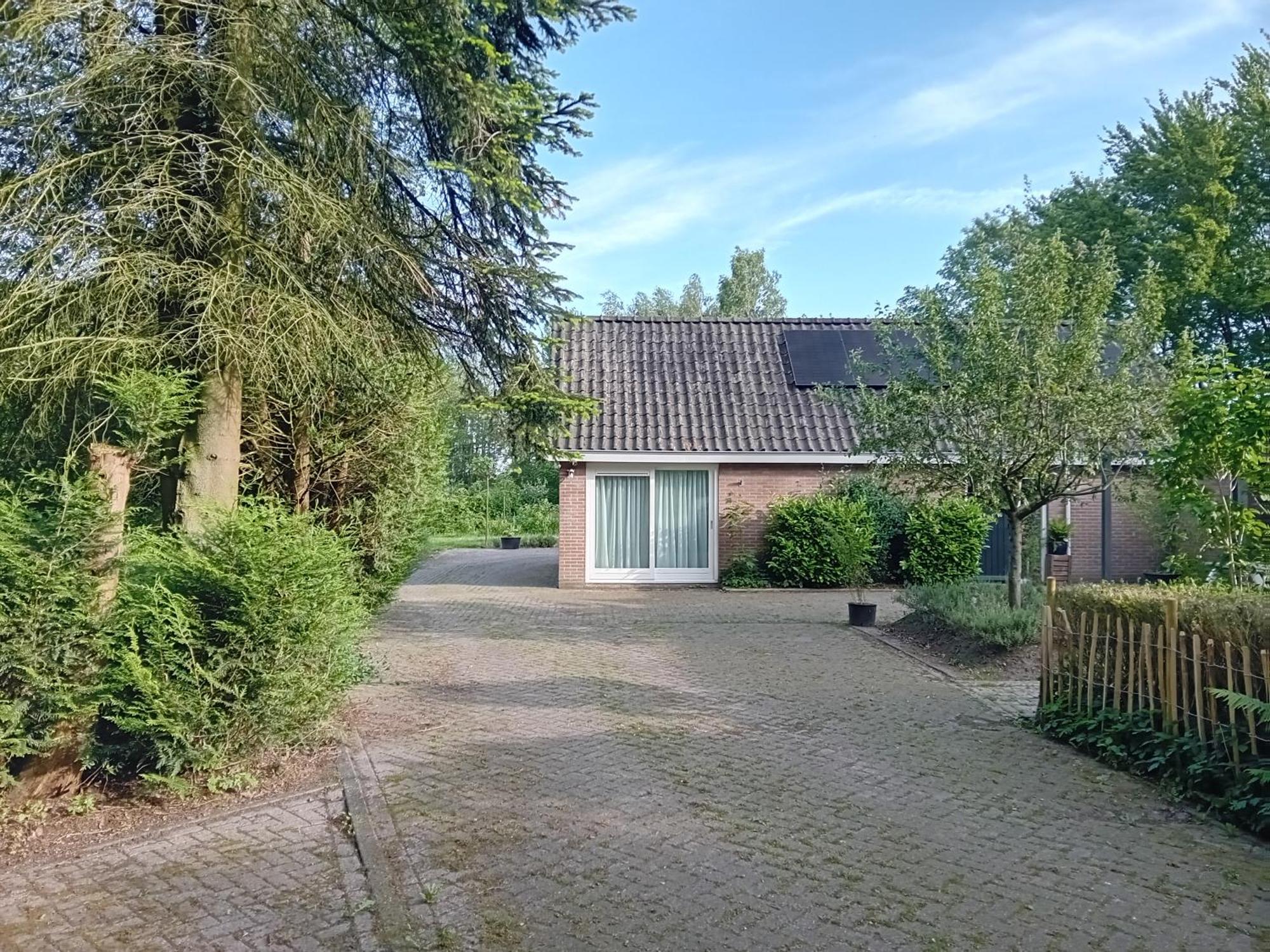 Ruim Huisje Op Een Prachtige Plek Hemrik Exterior foto
